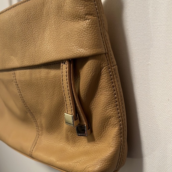 Tignanello bag! - Picture 5 of 8